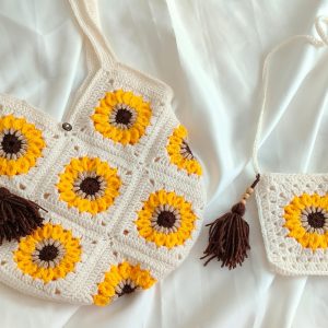 Handmade crochet purse and crochet wallet Pakistan