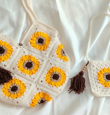 handmade-crochet-purse-wallet-Pakistan Handmade crochet purse and crochet wallet Pakistan